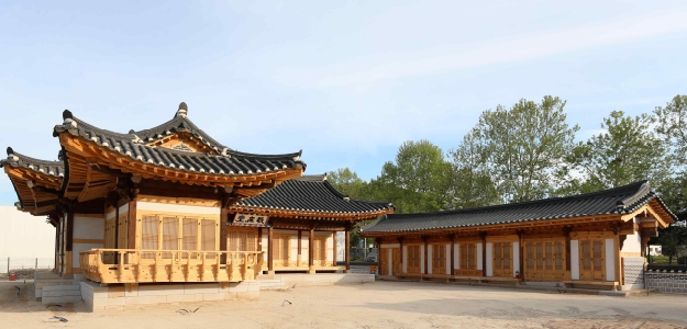전통건축부재보존센터 내 아재당 전경(2022)