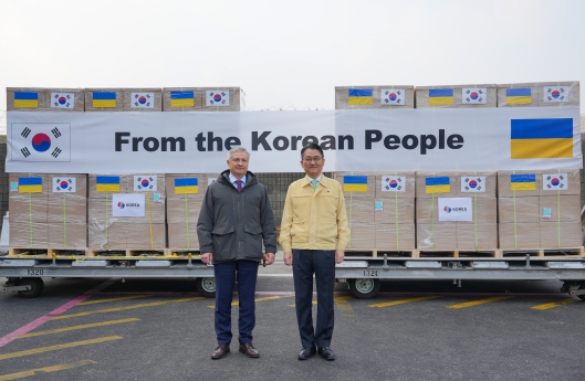 우크라이나 인도적 지원 물품 수송