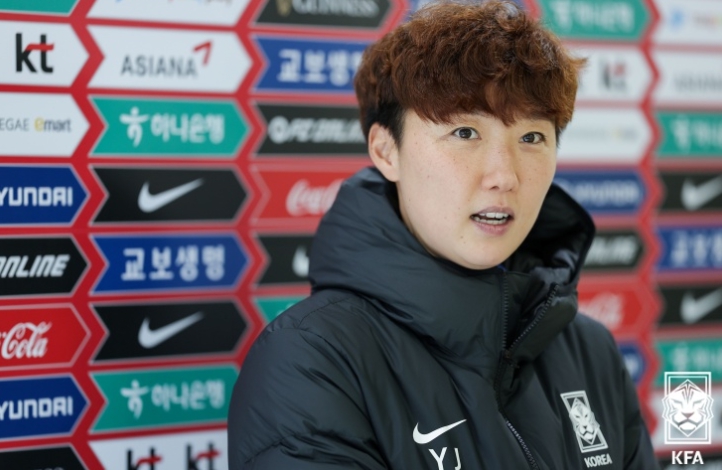 여자 U-20 대표팀 사령탑을 맡고 있는 박윤정 감독.